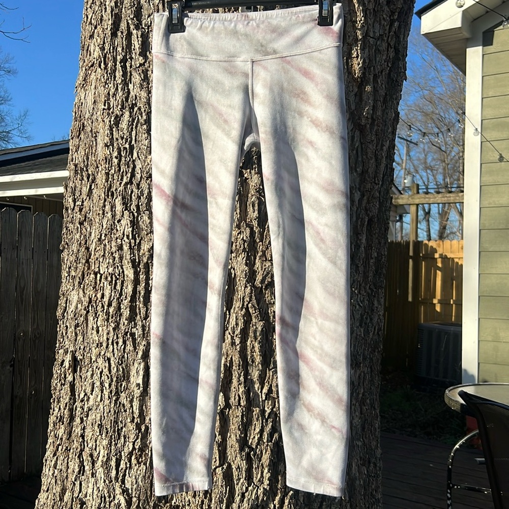Athleta Girls Printed Chit Chat Tight, Size XXL/16 Gray & Lavender